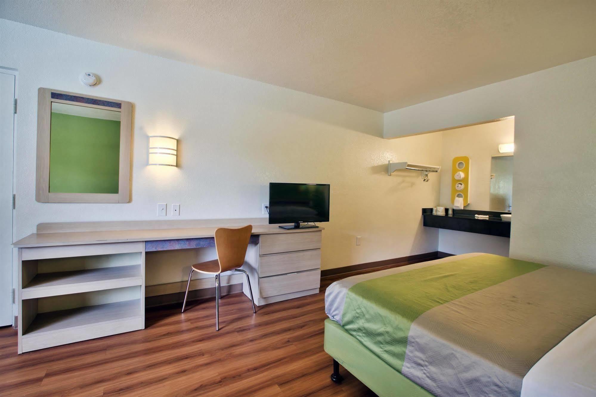 Motel 6-Tallahassee, Fl - Downtown Exterior photo